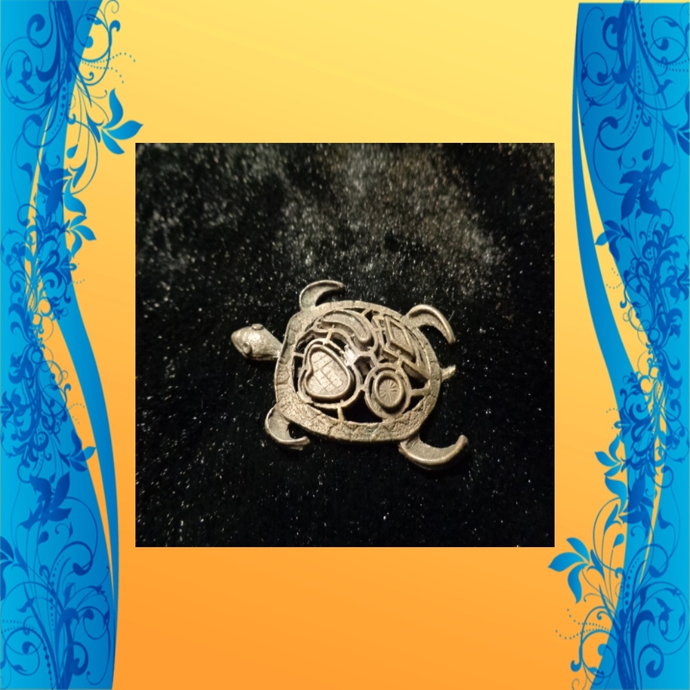 Silvertone brooch Silver Color Turtle Brooch - Picture 1 of 8
